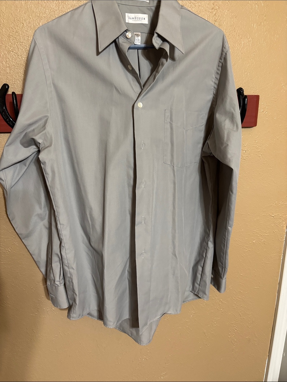 Van Heusen Men's Light Gray Dress Shirt - Long Sleeve